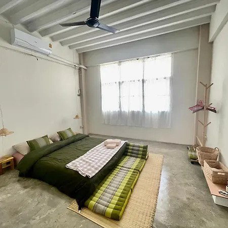 Baan Khaosoi - Private Room In A Rooftop Hostel 2Nd Floor